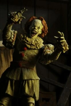 Stephen King's It 2017 Action Figure Ultimate Pennywise Well House 18cm NECA -Sconto Modello Giocattolo in Italia s l1600 19 1