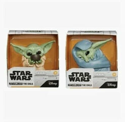 Hasbro Star Wars Mandalorian Bounty Collection Figure 2-Pack The Child Baby Yoda Child Sipping Soup & Blanket-Wrapped