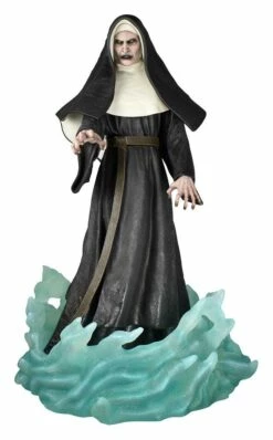 Diamond Select Horror Gallery PVC Statue The Nun 23 Cm